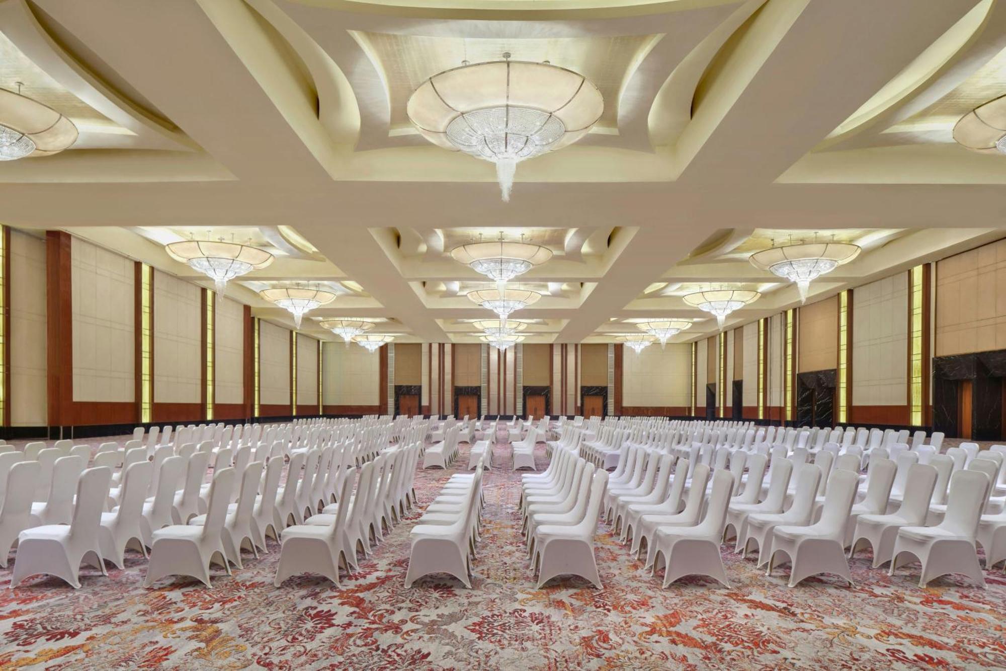 The Ritz-Carlton Jakarta, Pacific Place Exterior photo