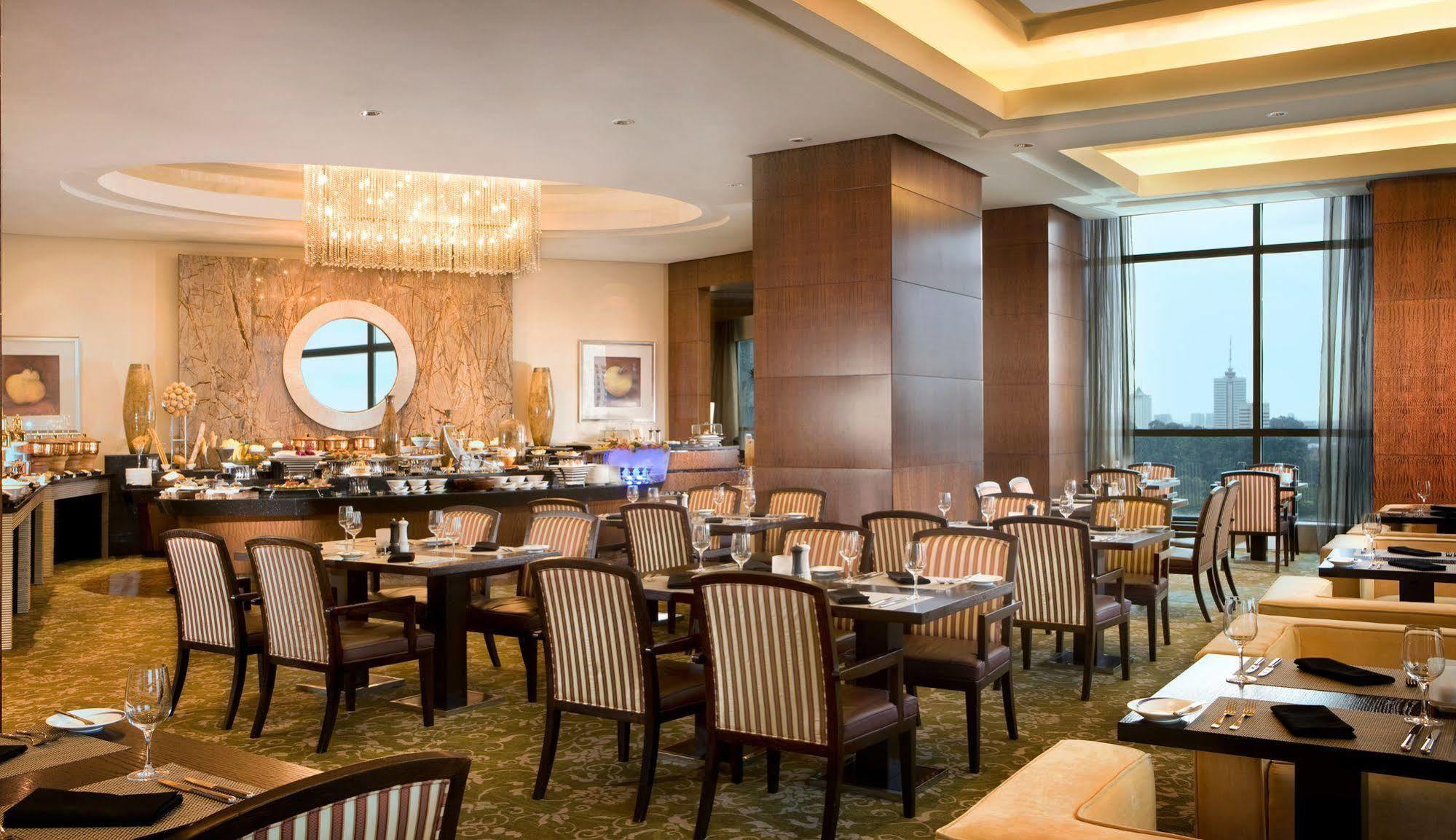 The Ritz-Carlton Jakarta, Pacific Place Exterior photo